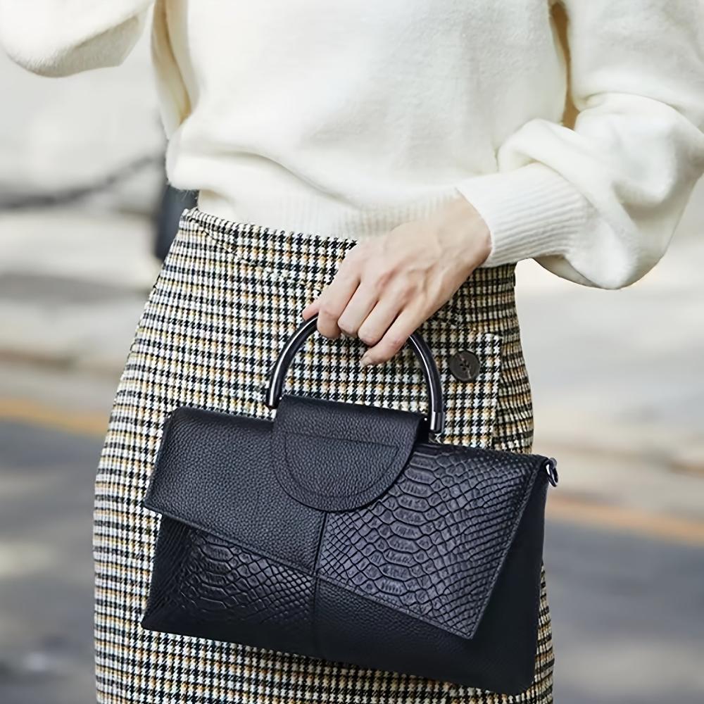 Cassandra | Handtasche Mit Opulentem Krokodilmuster