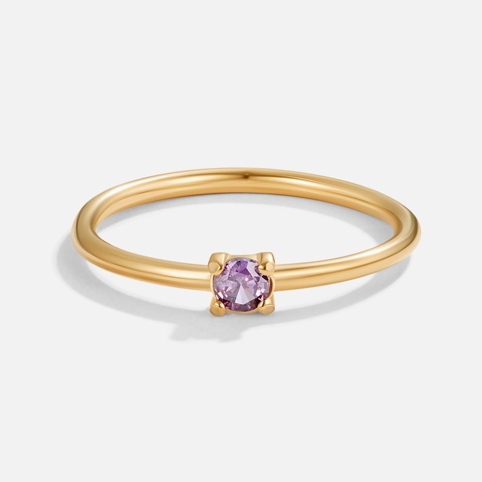Bague en or avec pierre de naissance de février