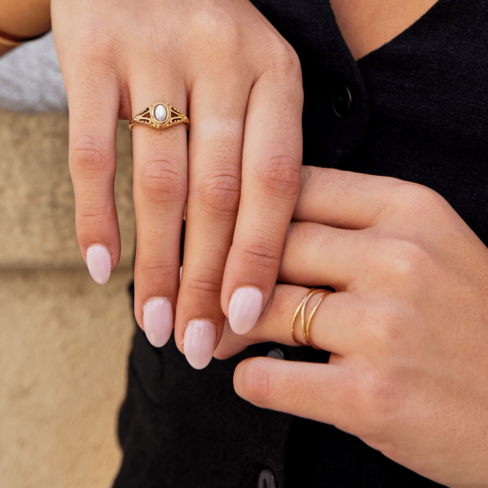 Bague à boucle infinie en or