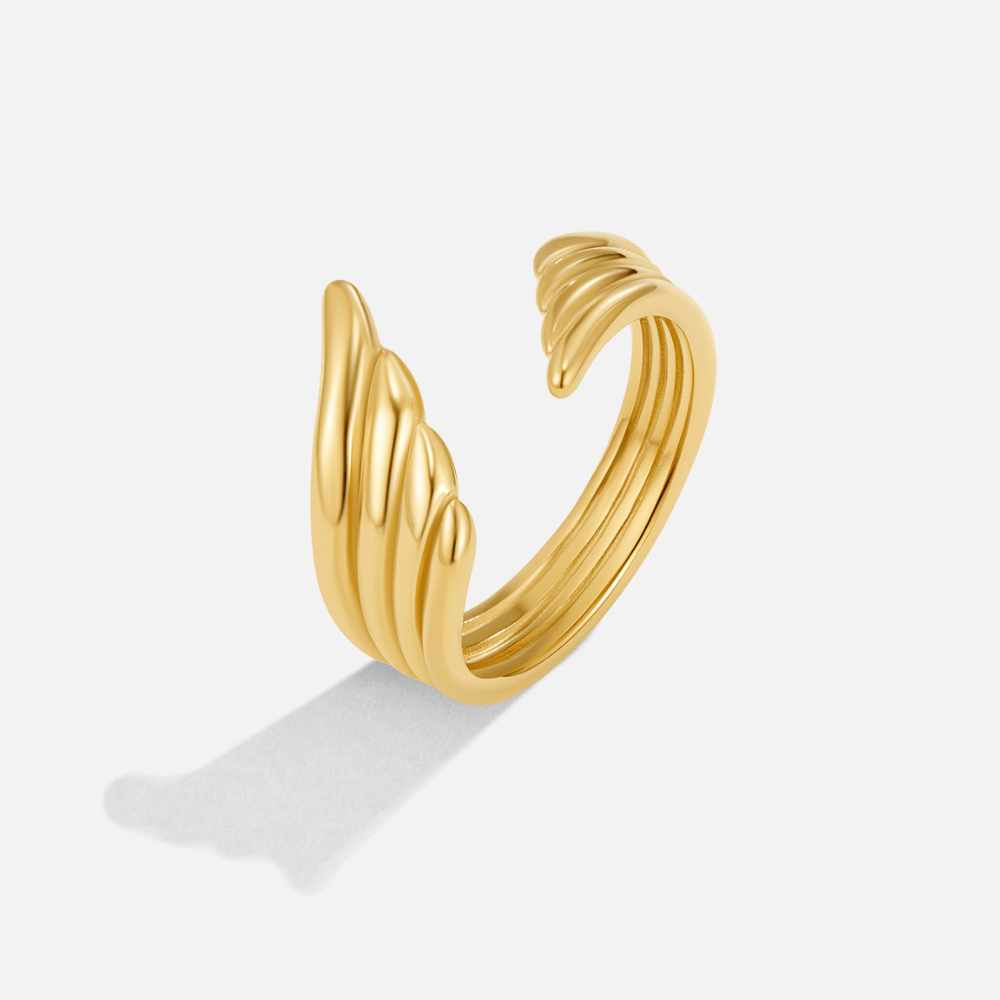 Bague à aile d'ange dorée