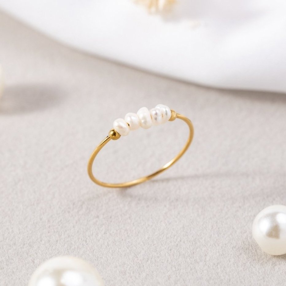 Bague classique en perles d'eau douce