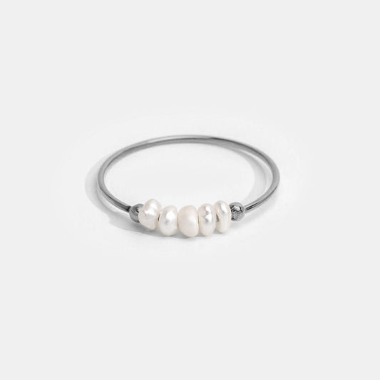 Bague classique en argent avec perles d'eau douce