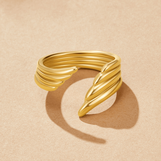 Bague à aile d'ange dorée