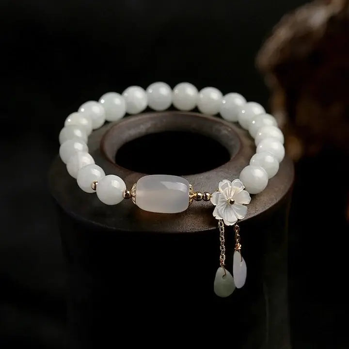 Mary™ | Blumengemusterte Perlenarmband aus Naturstein