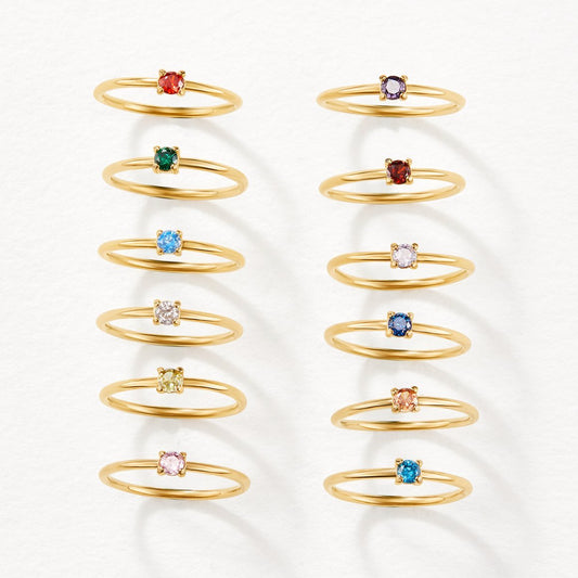 Bague en or avec pierre de naissance de janvier