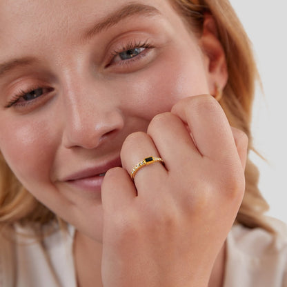 Bague en onyx et cristal noir